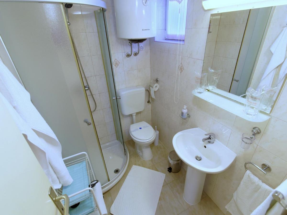 Holiday Home Nevena By Rent Istria Buje Zewnętrze zdjęcie